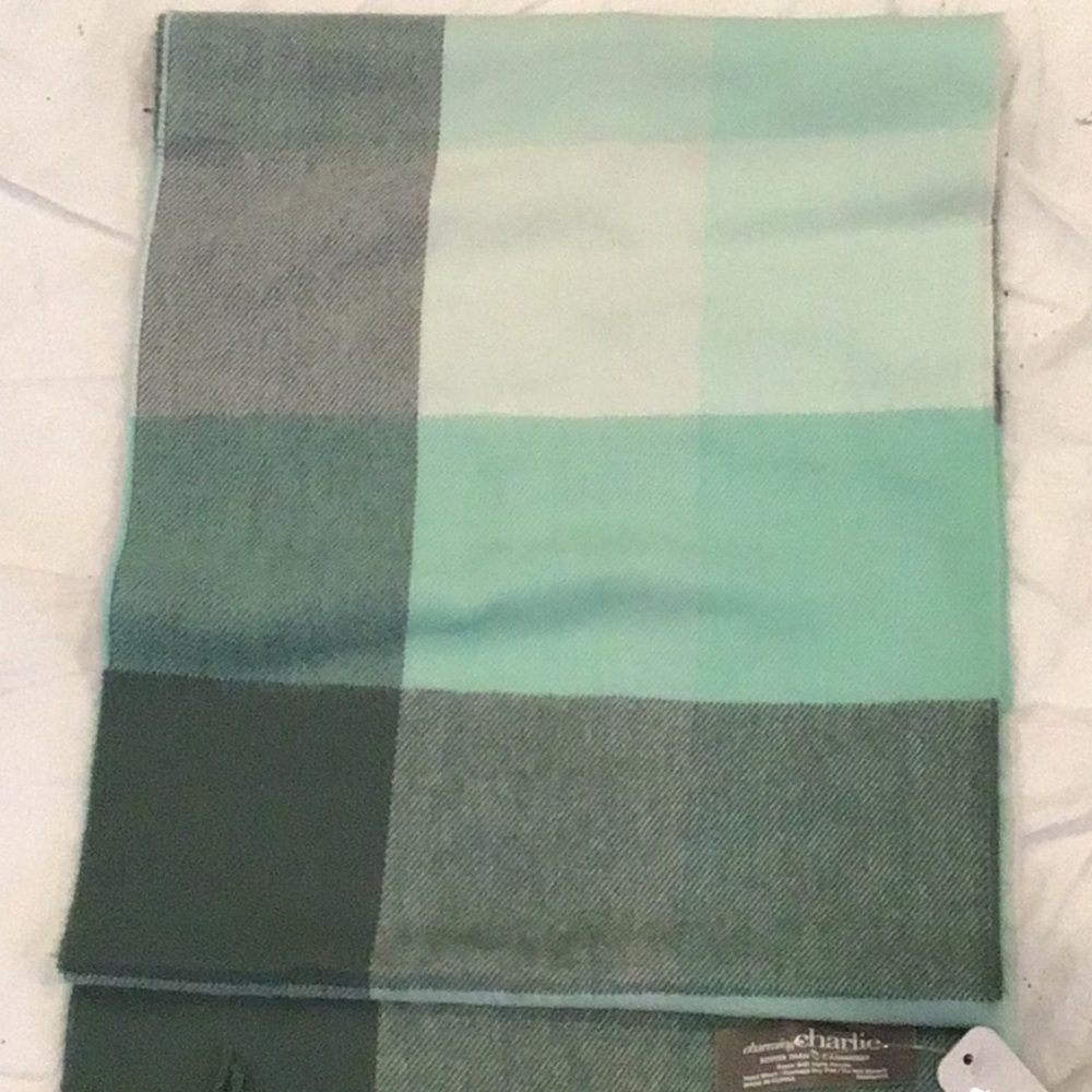 NWT Charming Charlie Softer Than Cashmere Scarf
